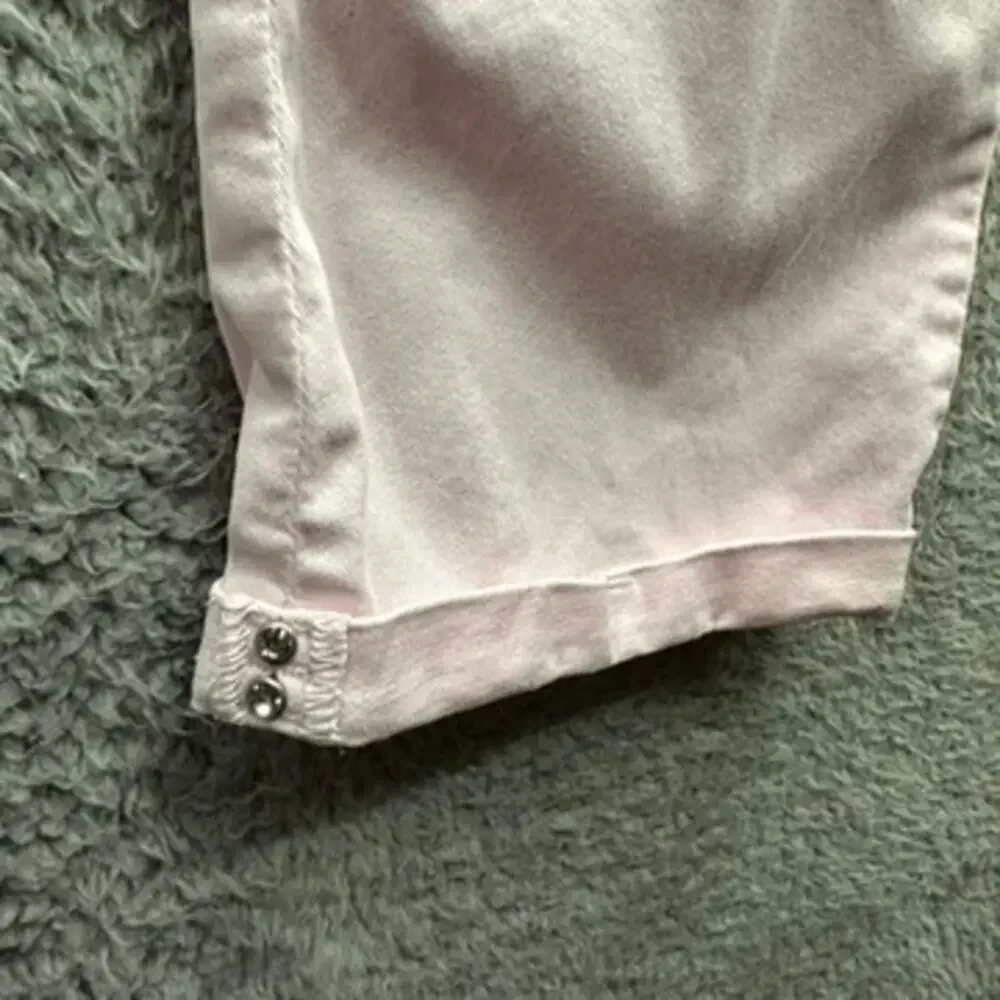 NYDJ Size 6 Pink Capri Stretchy‎ Pants Rhinestones on Cuffs Comfort Casual